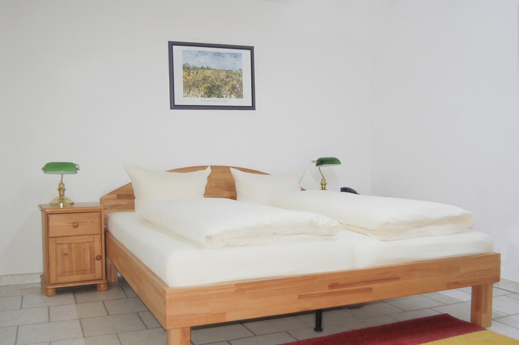 Airport Zeltinger Hof Hotell Kelsterbach Rum bild