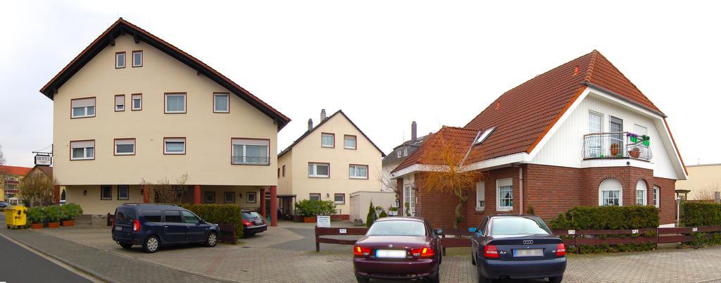 Airport Zeltinger Hof Hotell Kelsterbach Exteriör bild